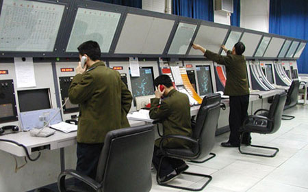 值班室控制台图片