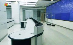 如何设计具有科技感的指挥中心控制台？